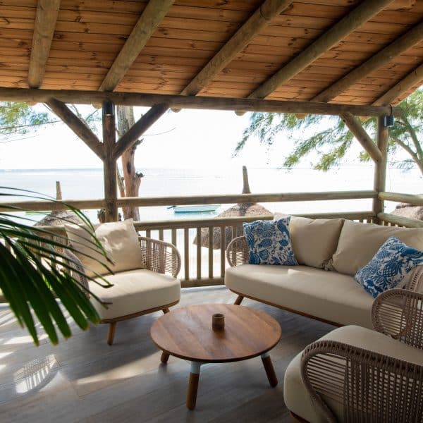 eapoint - Coin de Mire Villa- terrace Susie Freeman Travel