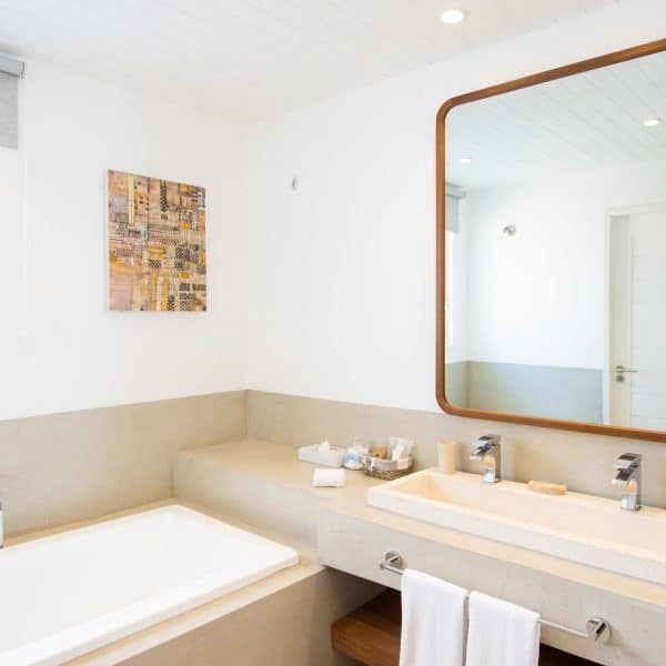 Seapoint - Ocean Suite- bath Susie Freeman Travel