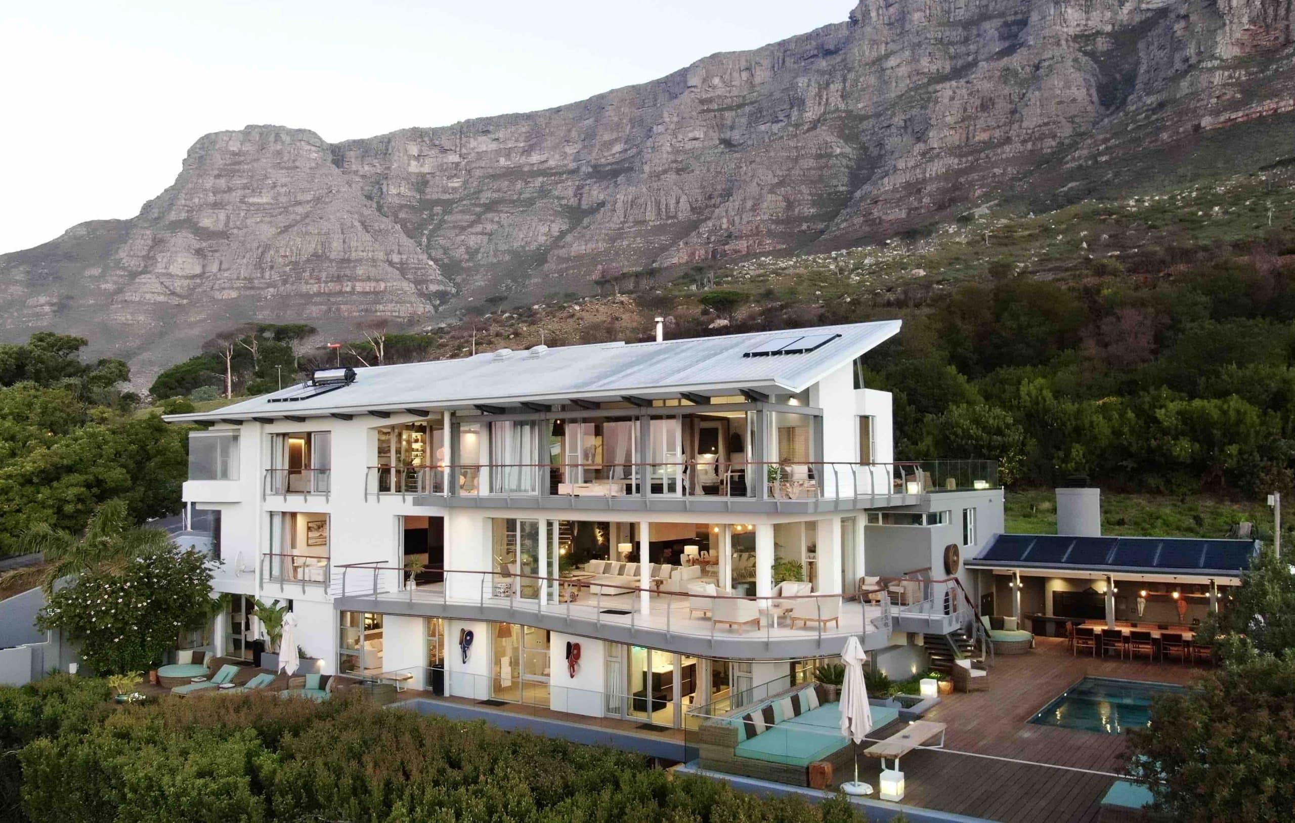 Atzaró, Cape Town